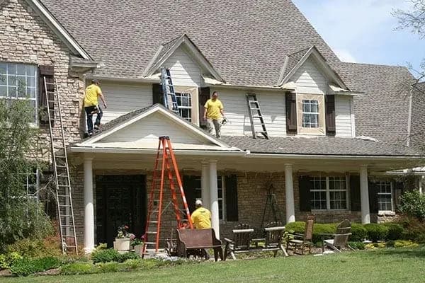 McCann's Roofing & Construction business background image